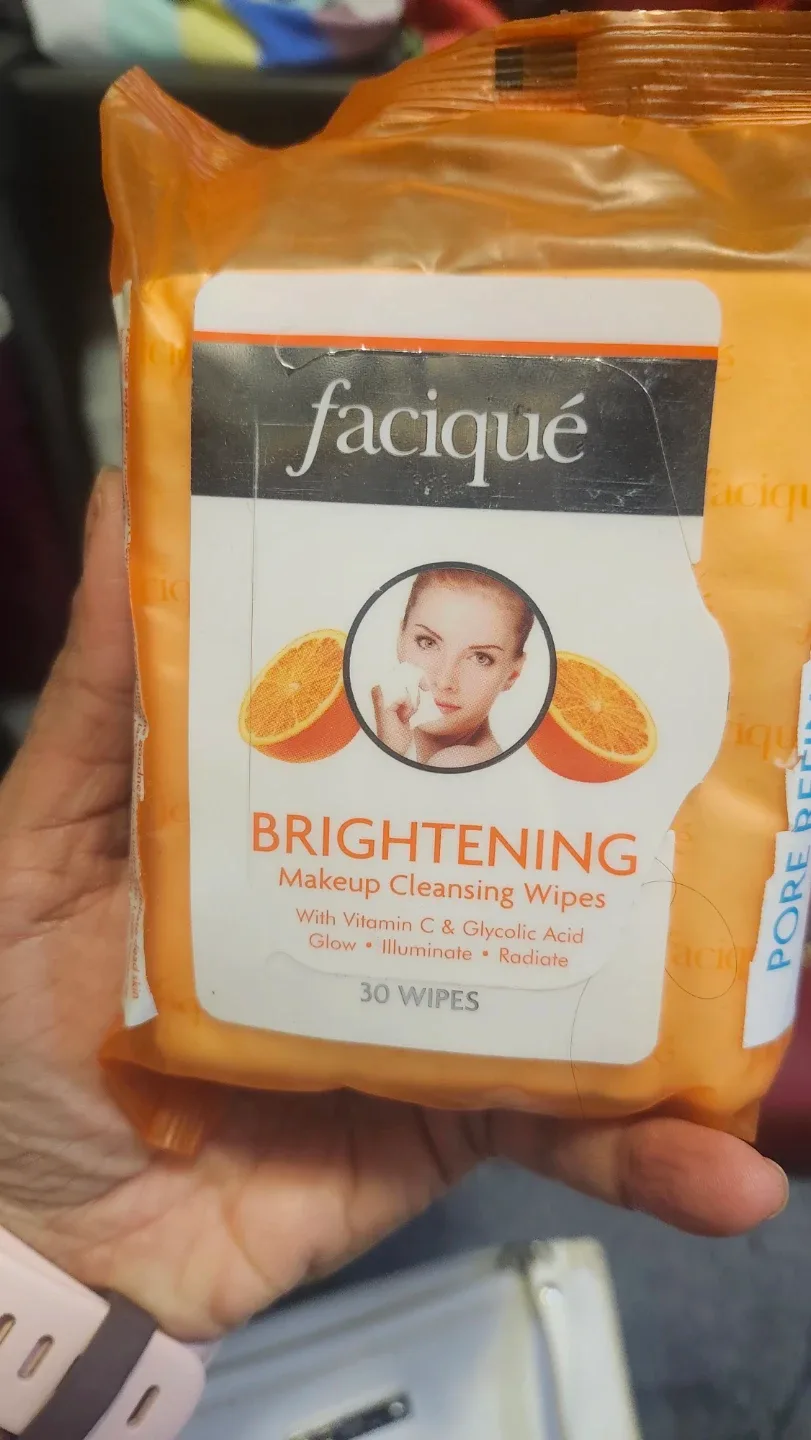 Facique Brightening Makeup Cleansing Wipes