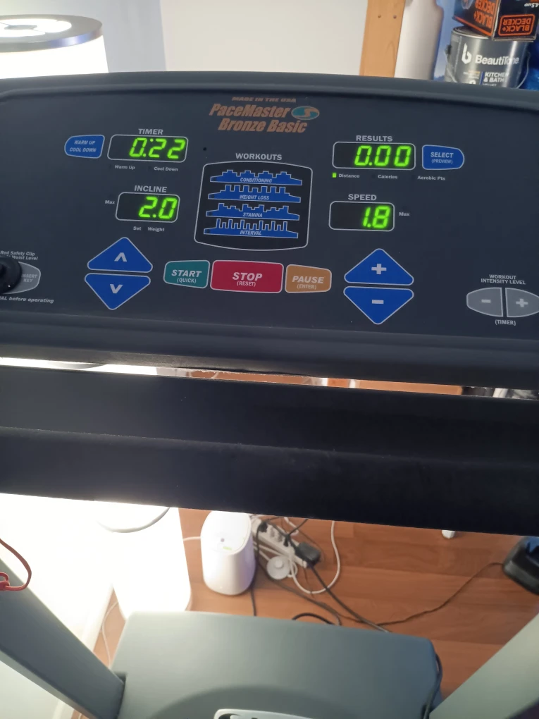 PaceMaster Bronze Basic Treadmill