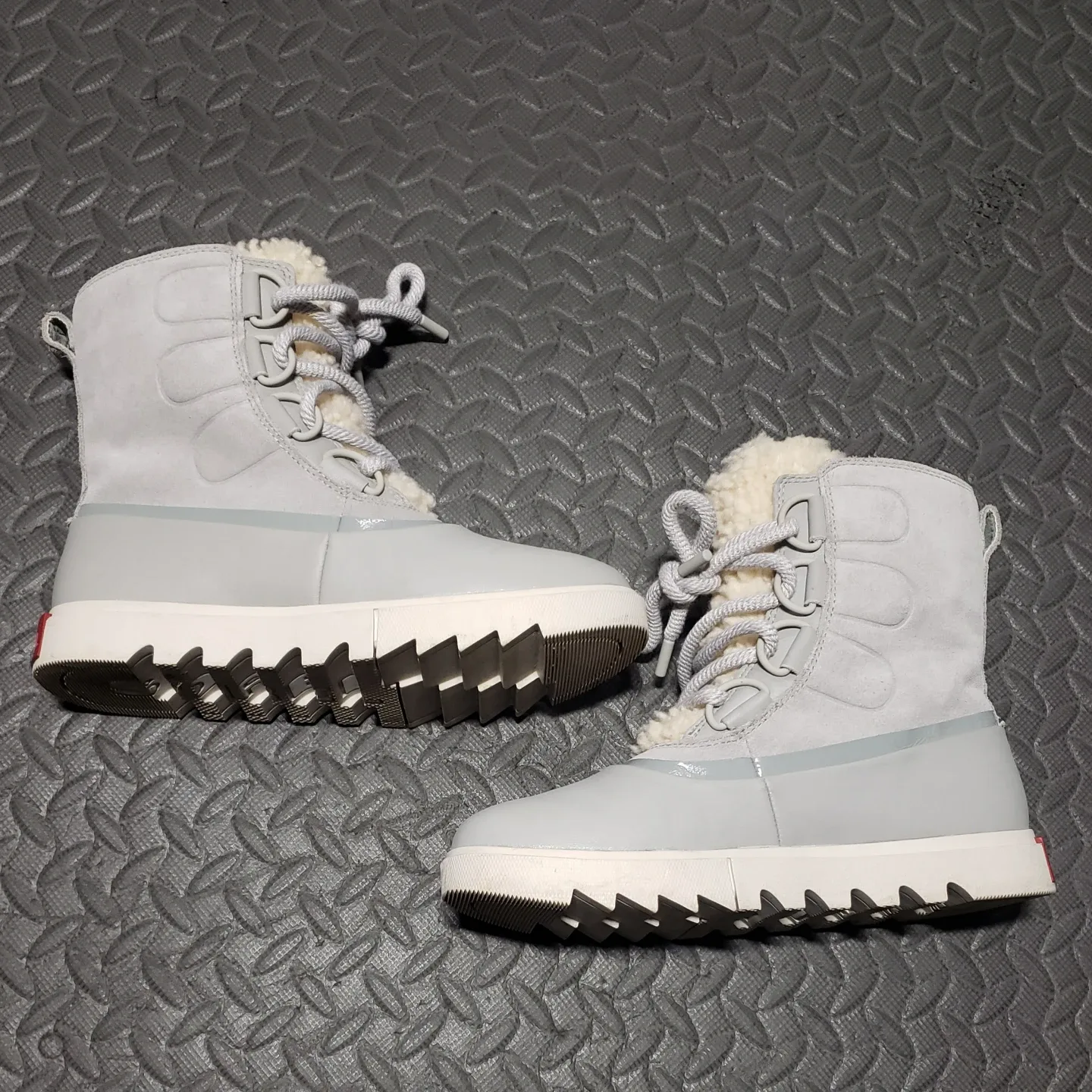 Sorel Explorer Joan of Arctic Cozy Boots - Grey (Size 6) image indicator(4)