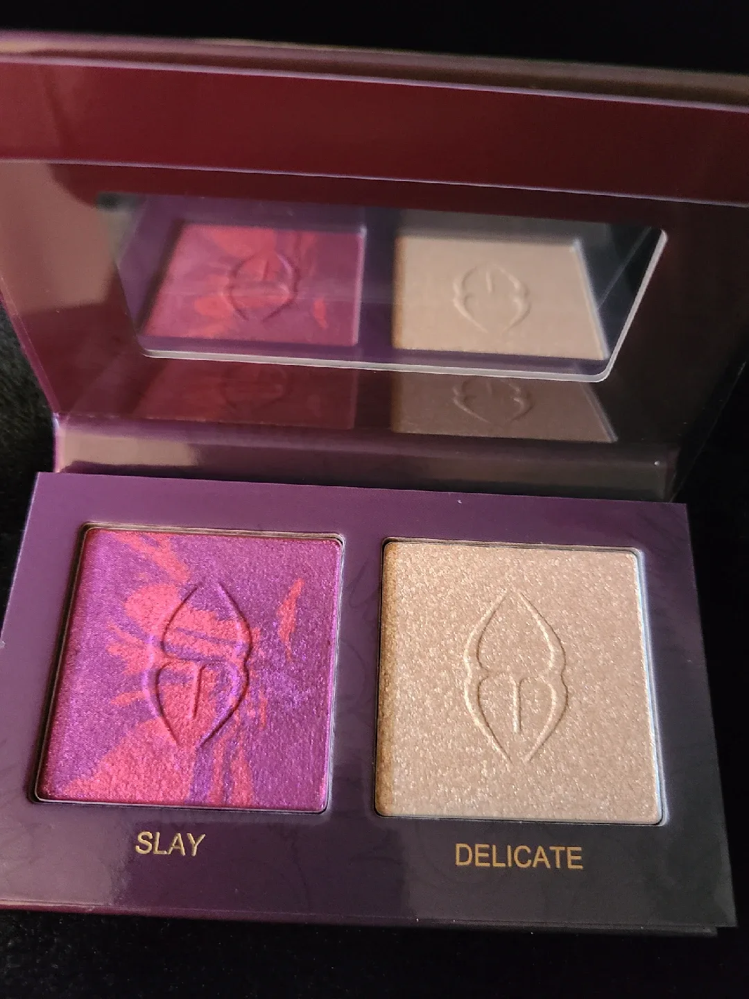 Unearthly Cosmetics Devour Blush Highlighter Duo image indicator(2)