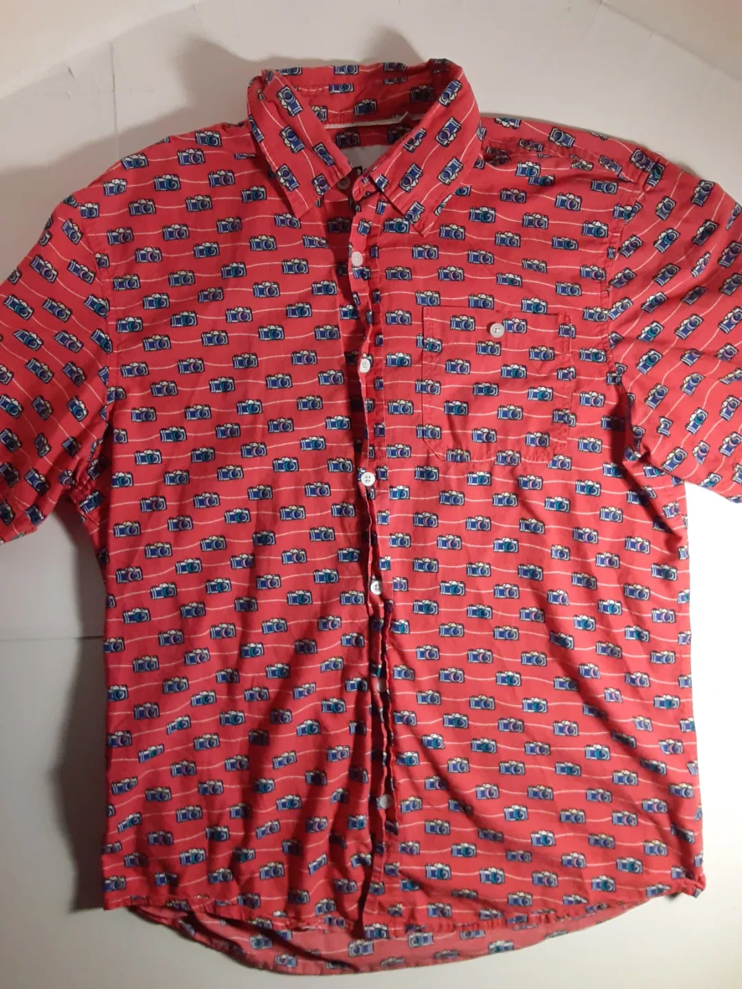 Dcode - Short Sleeve Camera Pattern Button-Up Shirt | S: LG image indicator(2)