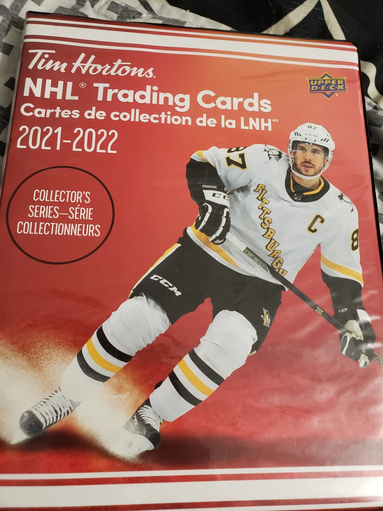 Tim Hortons 2021-2022 NHL Trading Cards Collector's Binder