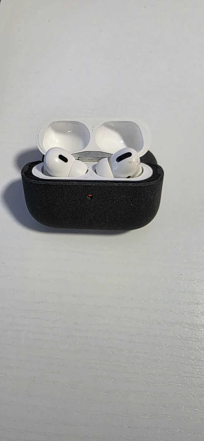 Apple AirPods Pro 3 - photo 3