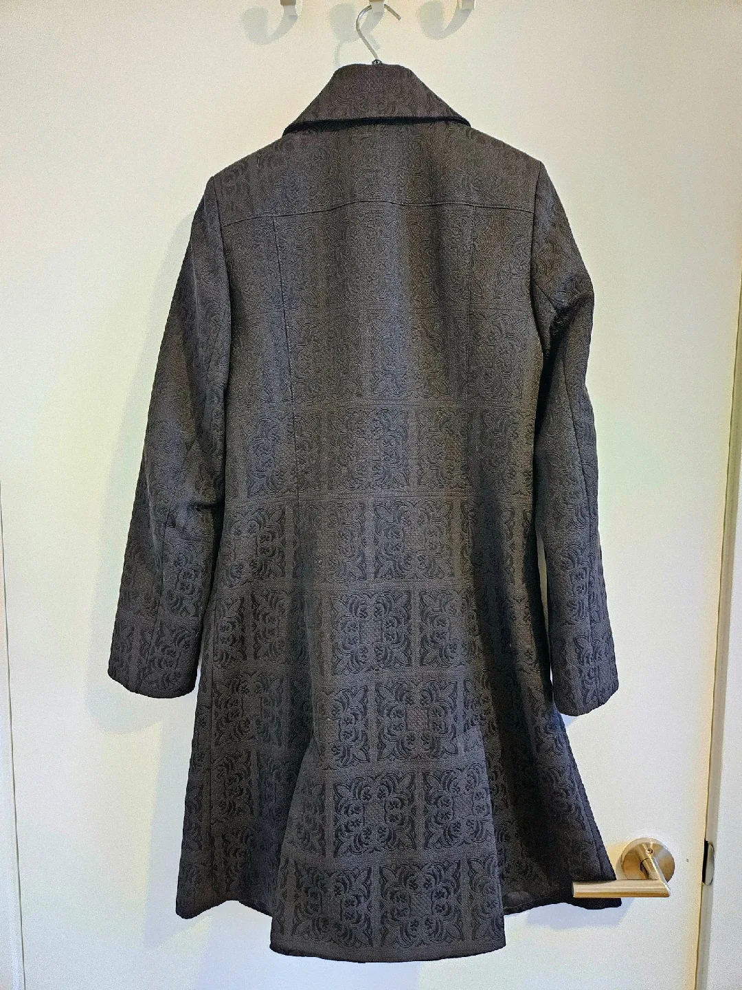 Designer Glance Coat image indicator(2)