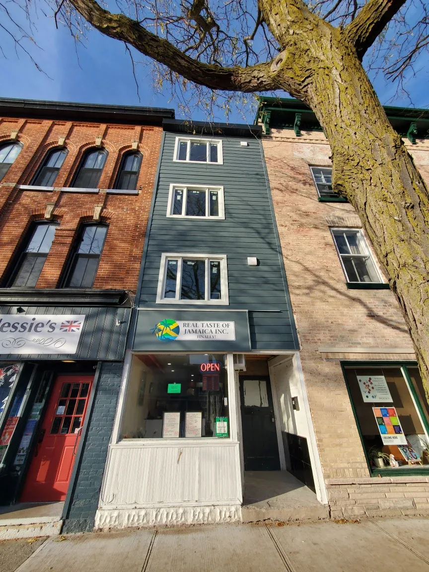 1 Bed 1 Bath Apartment