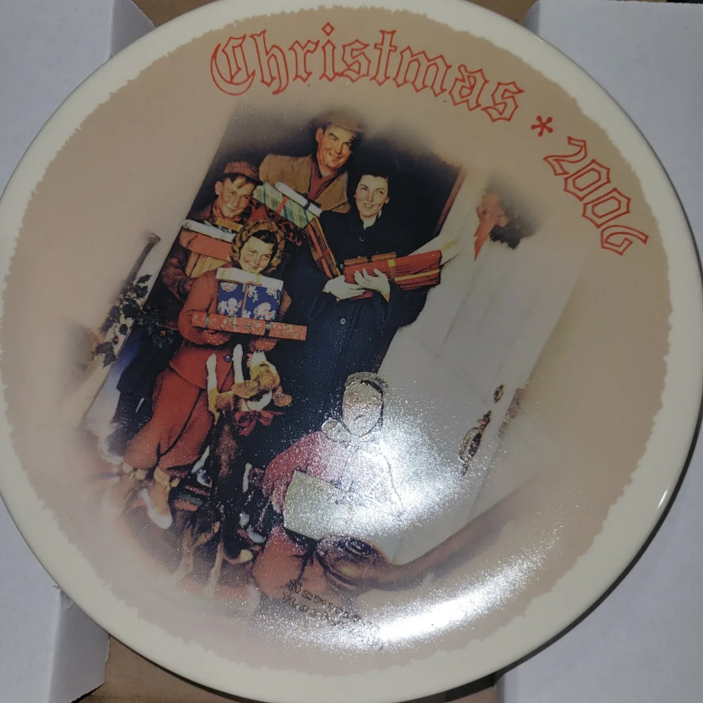 10 Christmas Collector Plates- mixed variety image indicator(2)