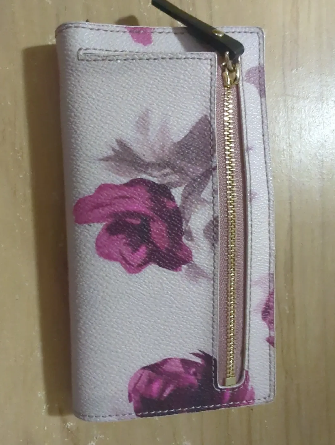 Kate Spade Floral Wallet image indicator(3)