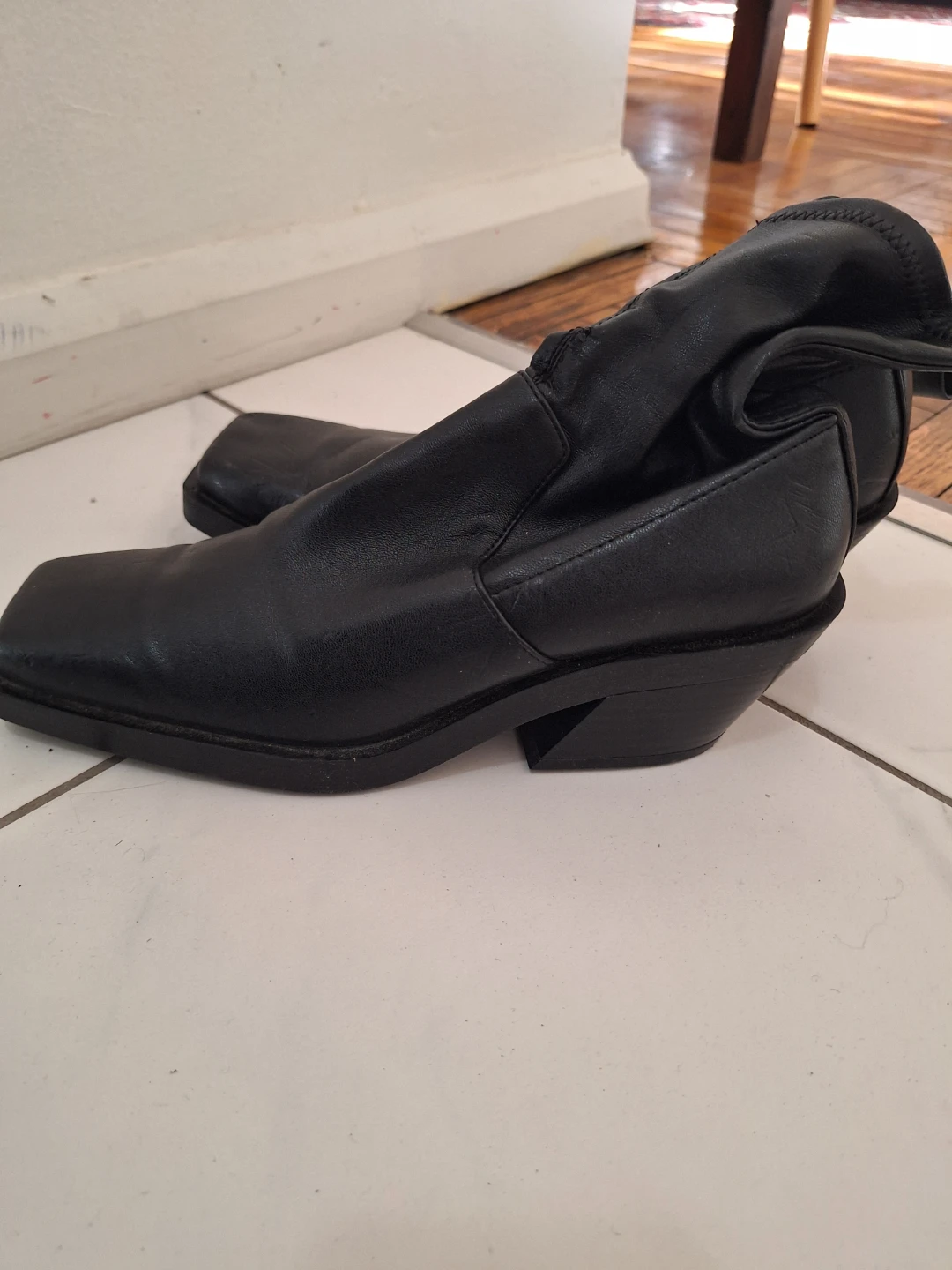 Black Leather Ankle Boots Zara - photo 2