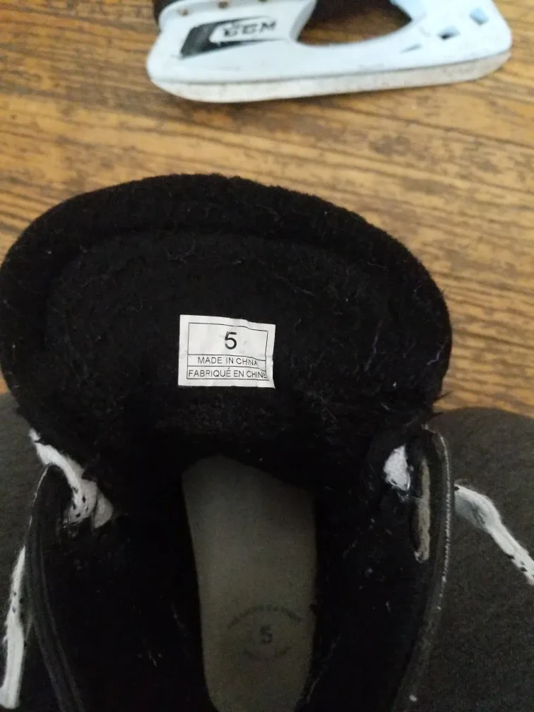 CCM Intruder Hockey Skates - Size 5 image indicator(3)