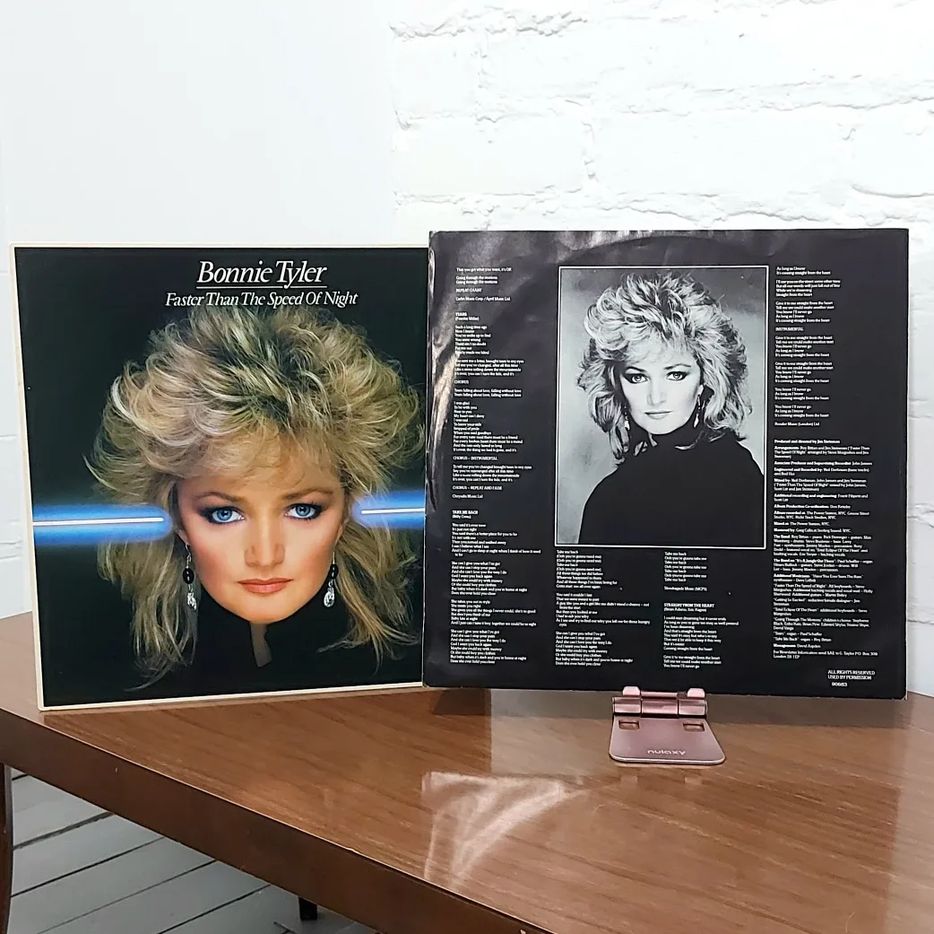 trade or $1! 🛍 Bonnie Tyler vinyl record