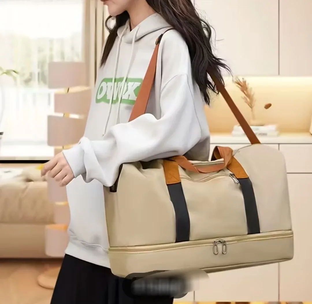 NEW Large Capacity Unisex Duffle Bag, Khaki image indicator(8)