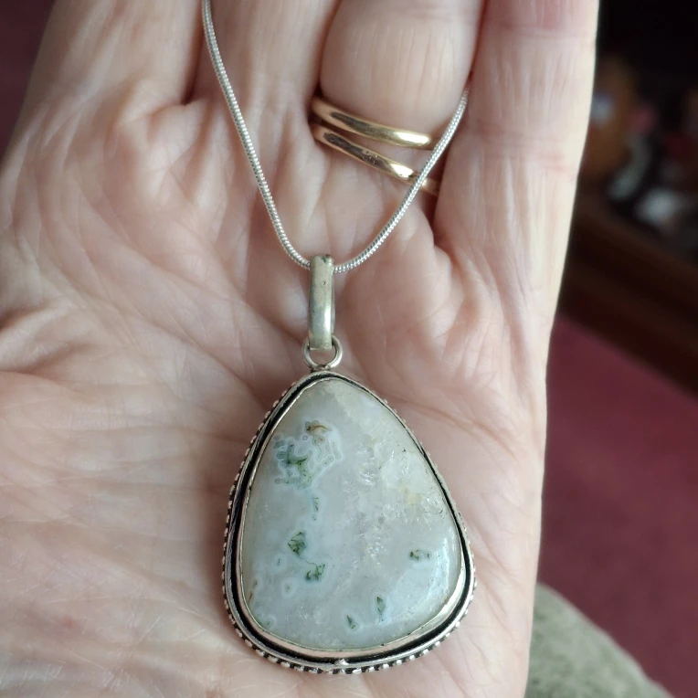 Sterling Silver White Agate Pendant