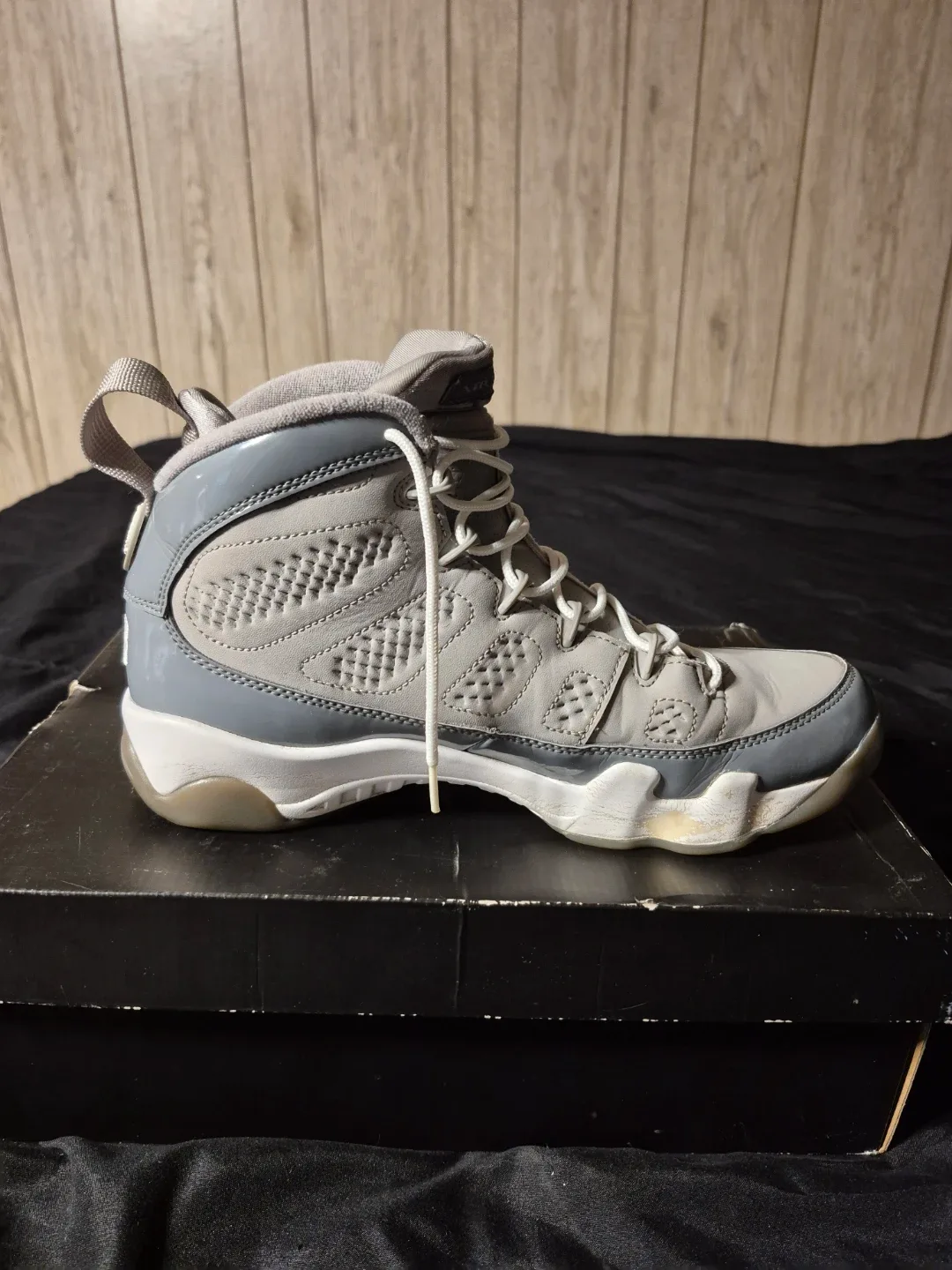 2012 Air Jordan 9 Retro Cool Grey Size 9 image indicator(7)
