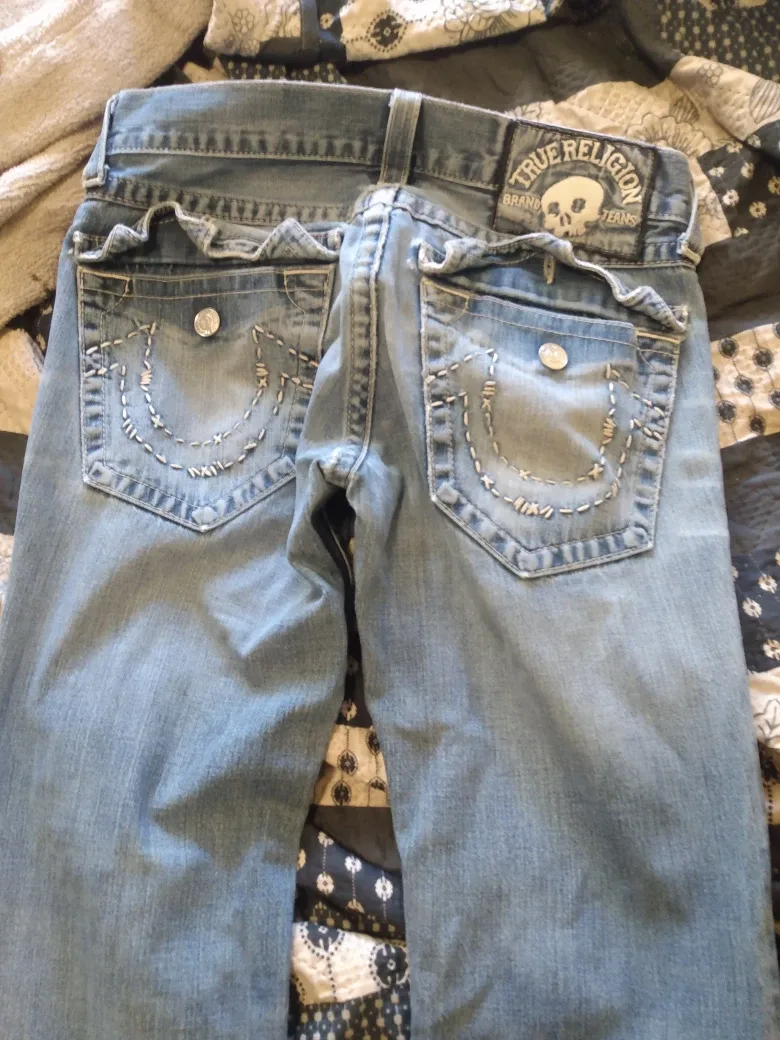 True Religion Jeans Size 31 image indicator(2)