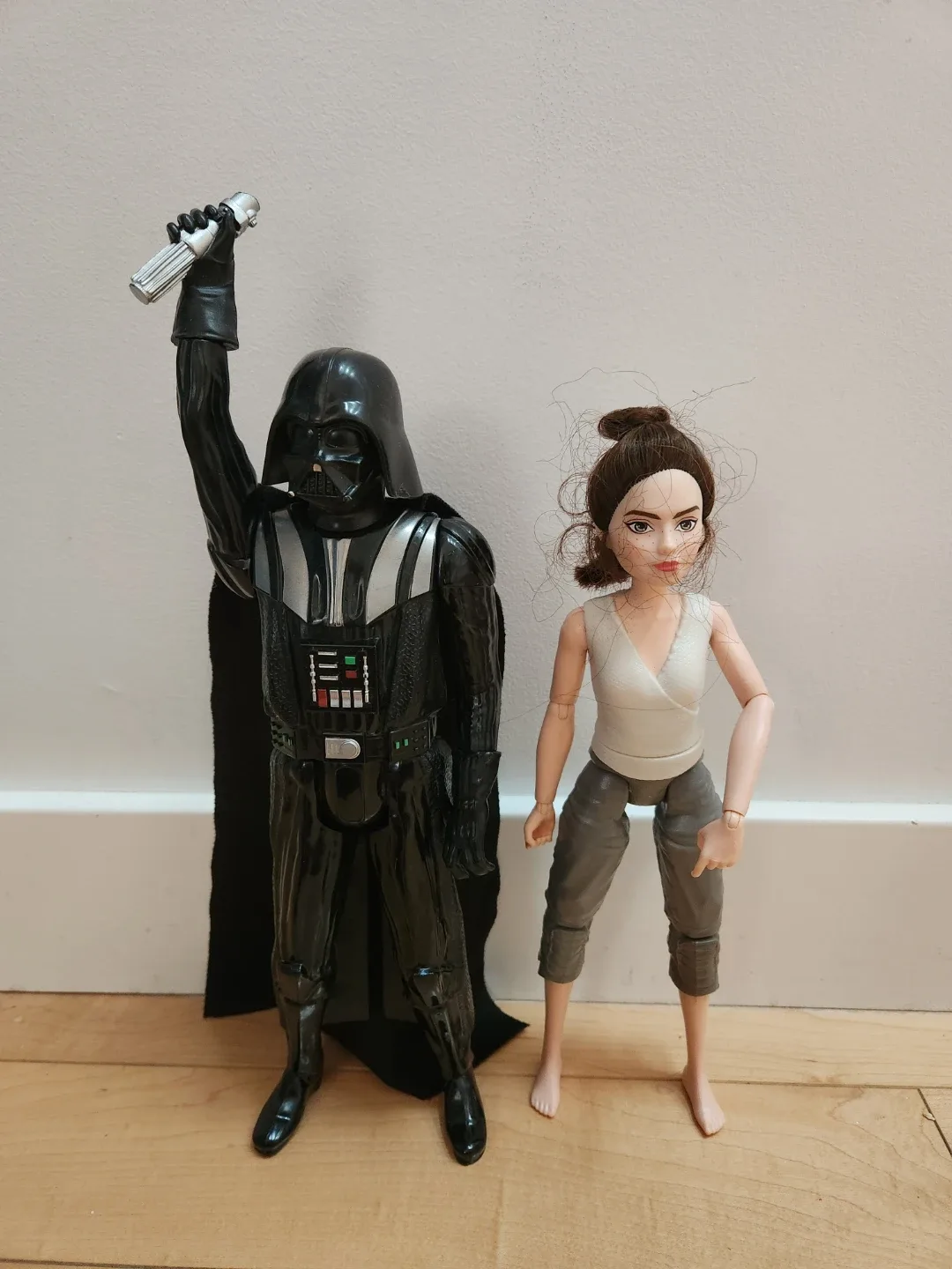 Star Wars Darth Vader & Rey Figures