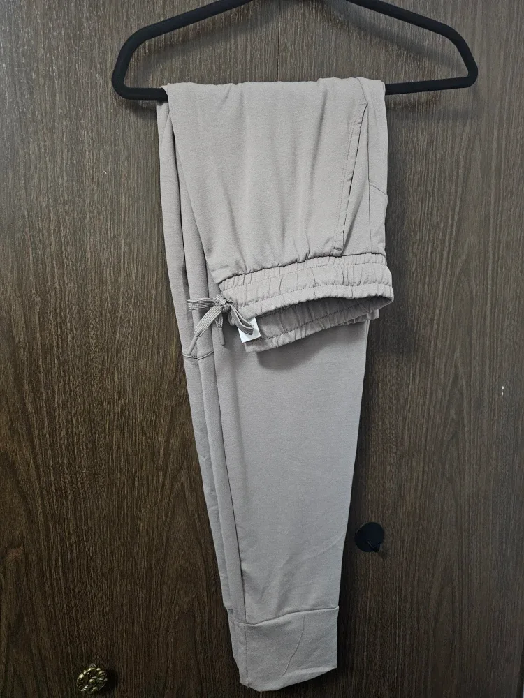 Lolë Women's Size M Grey Joggers thumbnail