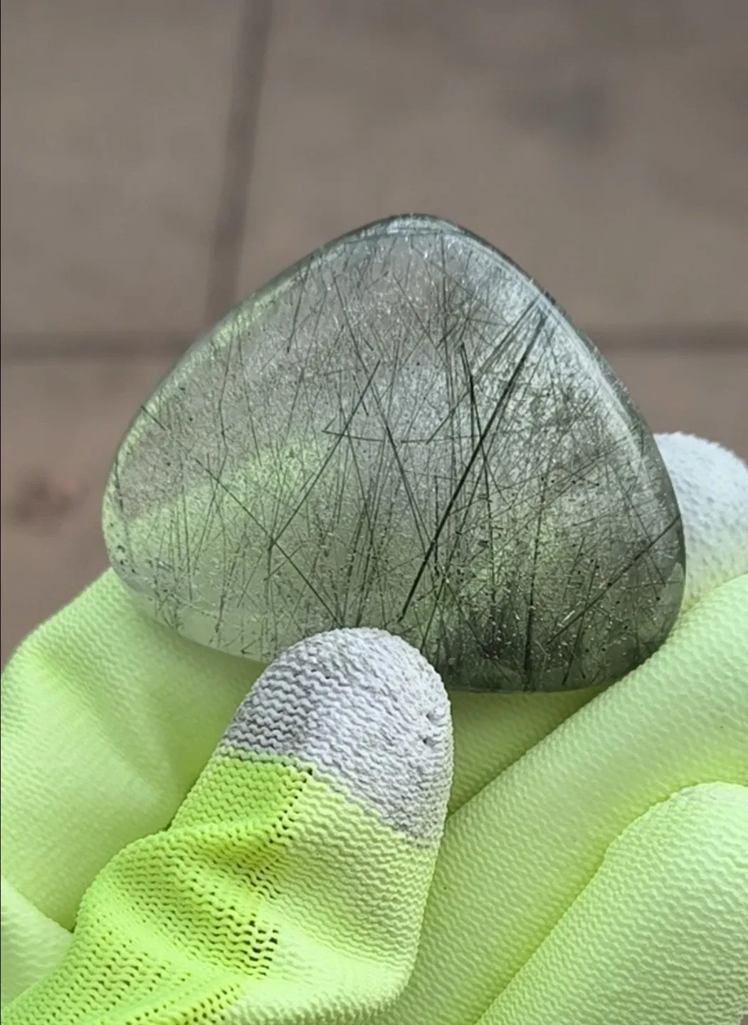 195 CTS Rutile Quartz, Cut And Polished Heart Shape, 4x2.5x1 cm image indicator(6)