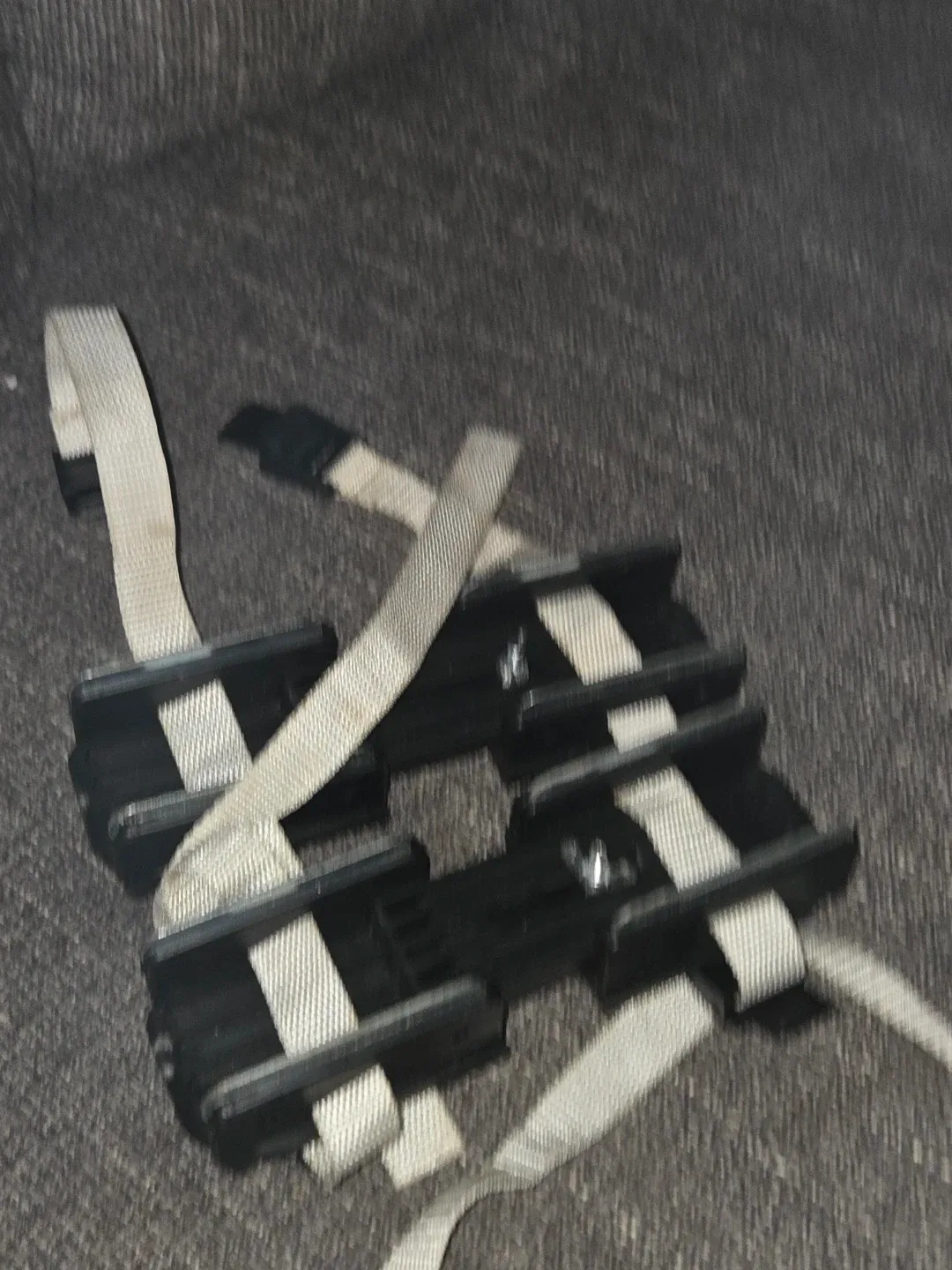 Adjustable Ice Skate Blade Guards