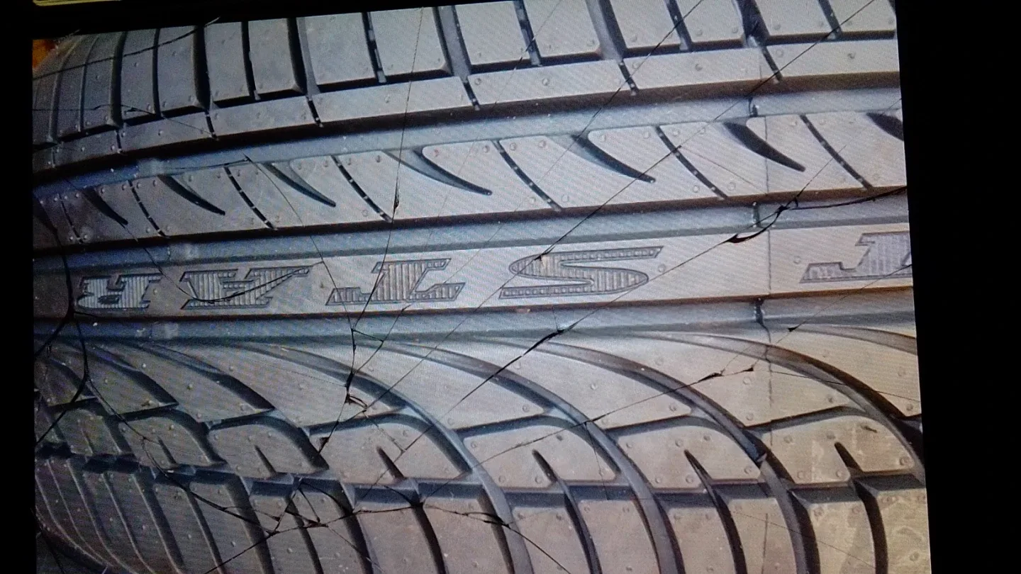 Fullway HP108 205/55ZR17 95W XL Tire - Set of 4 image indicator(3)