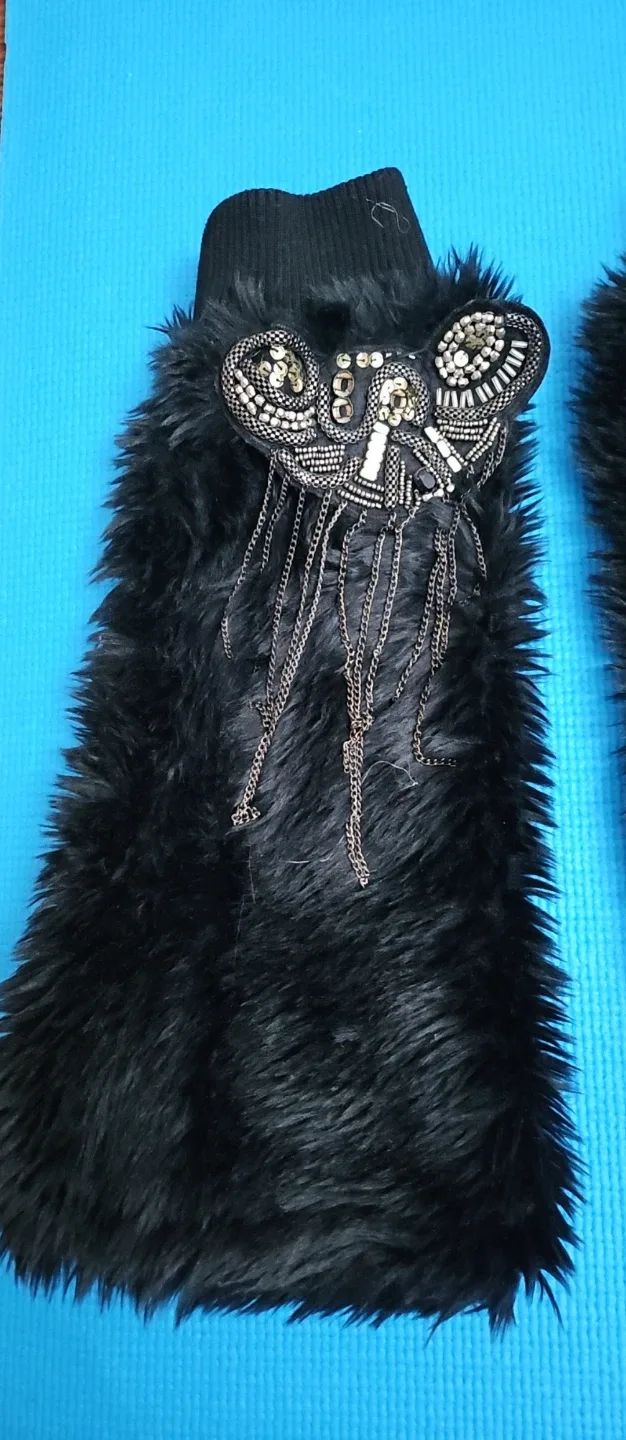 ✌️Black Furry foot& leg Warmers image indicator(2)