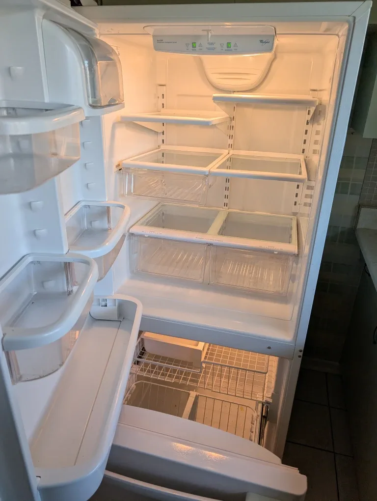 Whirlpool Refrigerator - White image indicator(2)