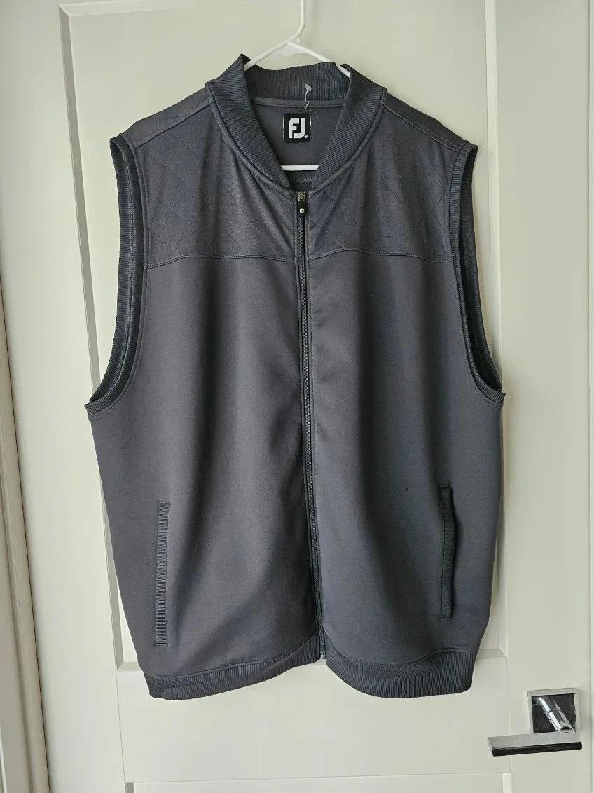 FootJoy Vest & Grey Hoodie image indicator(2)