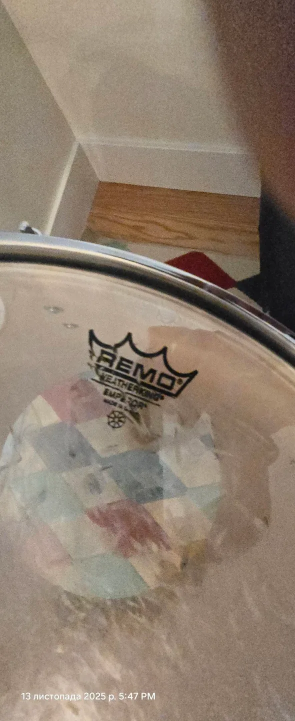 Drum Set with Remo and Evans Heads image indicator(5)