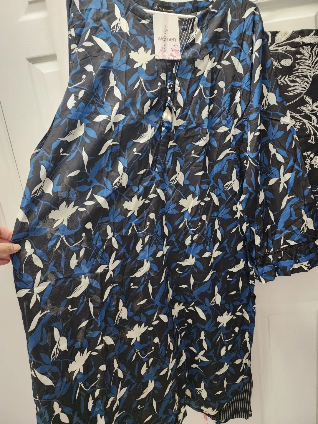 New J.PRET Black Floral Tunic Top and dupatta - XXL image indicator(2)