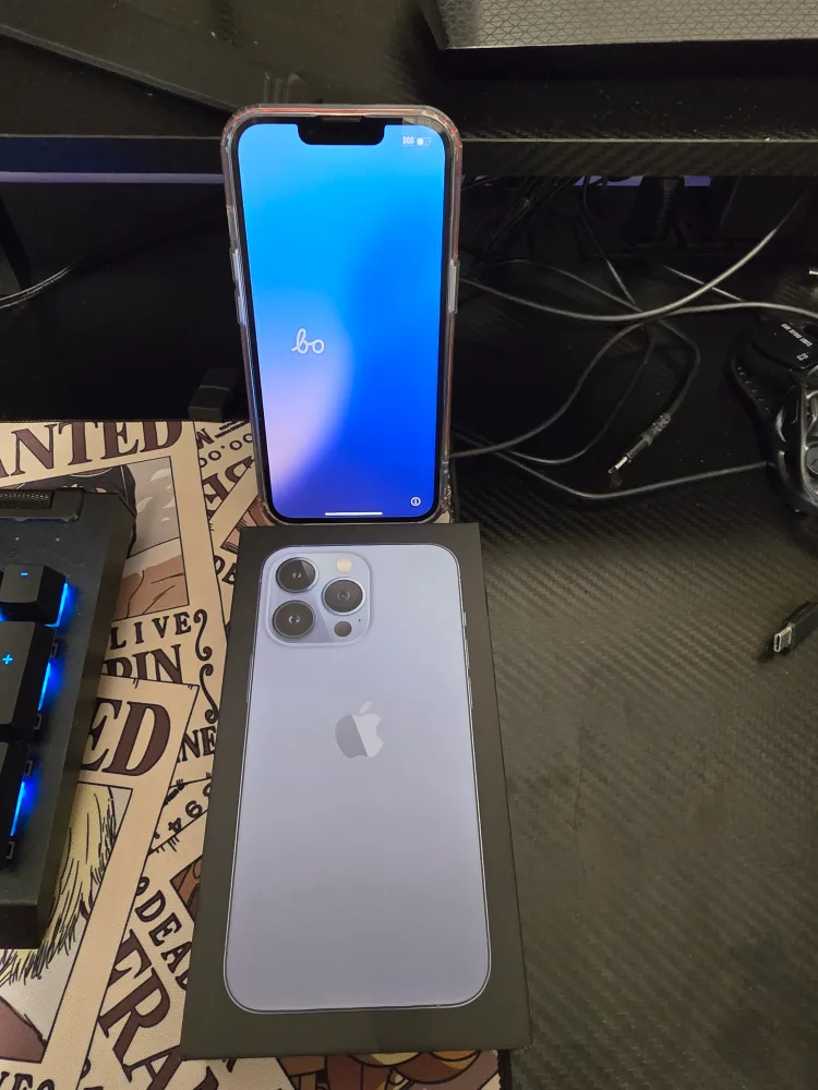 iPhone 13 Pro 256GB - Excellent Condition! image indicator(9)