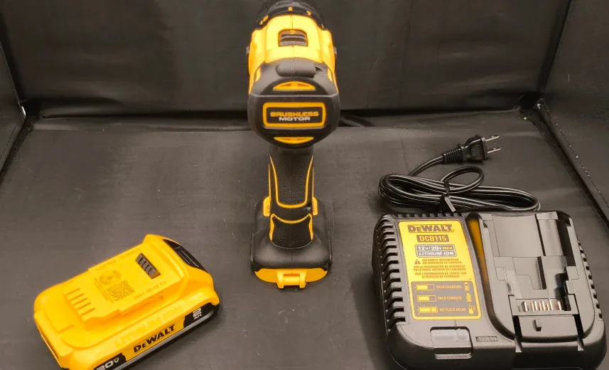 DeWalt DCD778 Cordless Hammer Drill image indicator(5)