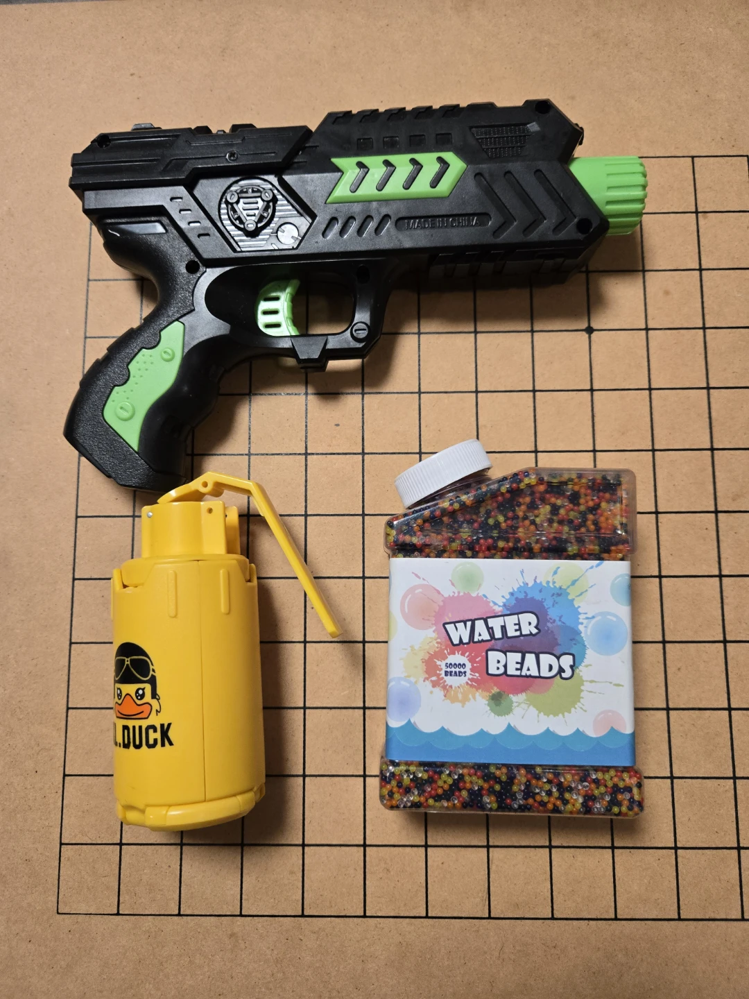 Toy Water Gun, Water Beads, L.Duck Grenade