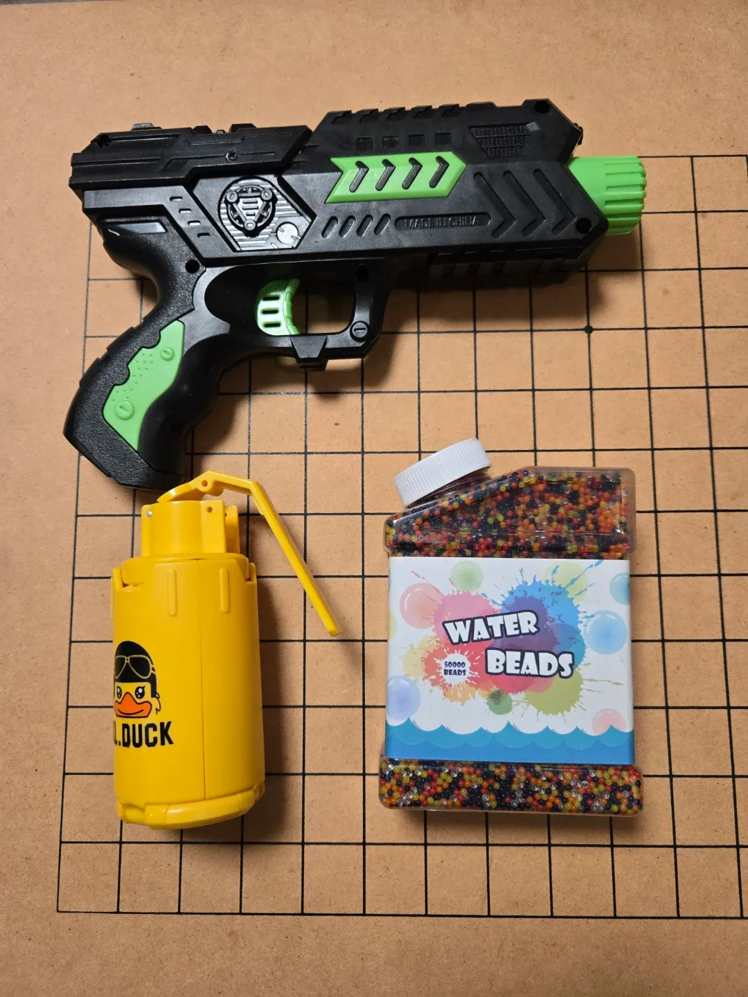 Toy Water Gun, Water Beads, L.Duck Grenade