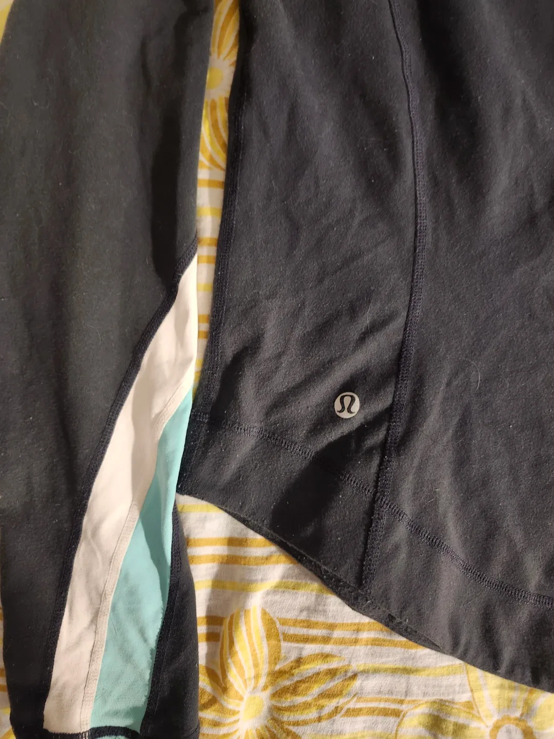 Lululemon Half Moon Hooded Jacket in Coal Gray and Angel Blue image indicator(6)