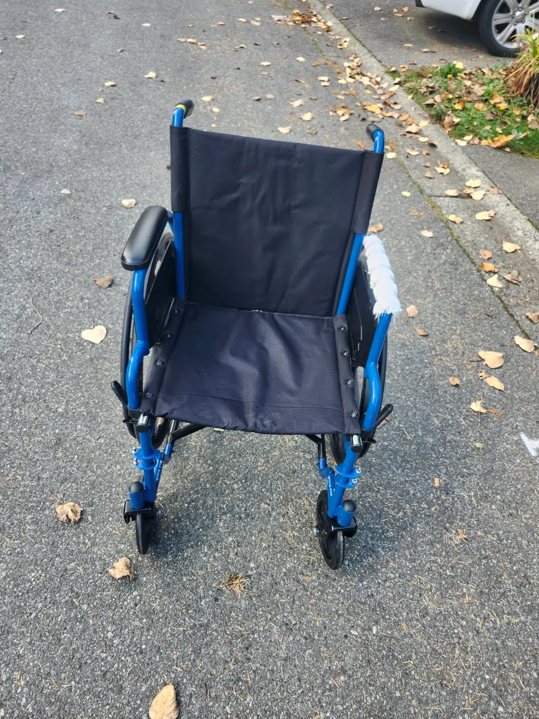 Drive Wheelchair - Blue Frame image indicator(2)