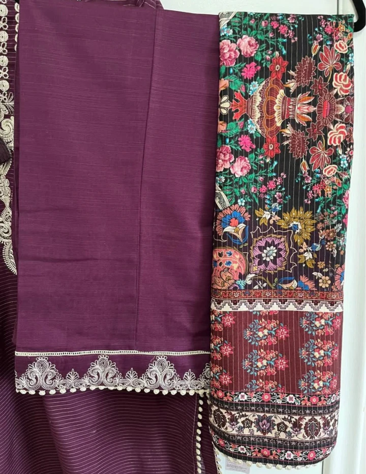 Khaadi Embroidered 3-Piece Suit - photo 2