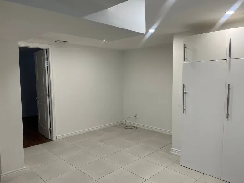 2 bedroom basement in pickering image indicator(9)