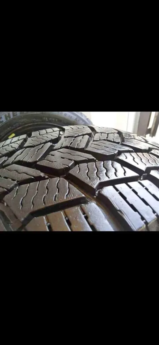 Michelin 195/65R15 Tire image indicator(2)