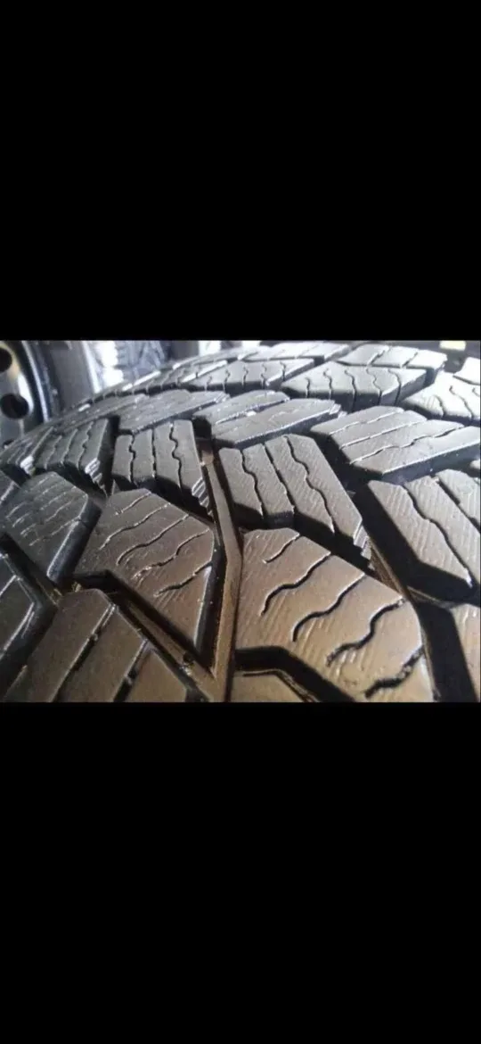 Michelin 195/65R15 Tire image indicator(4)