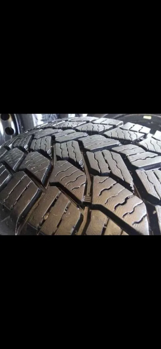 Michelin 195/65R15 Tire image indicator(8)