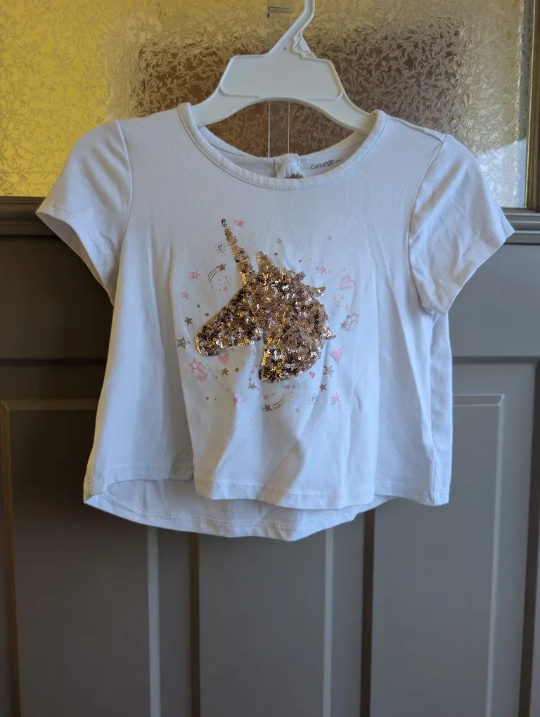 Girls sz 6 short sleeved shirts $3 ea image indicator(2)