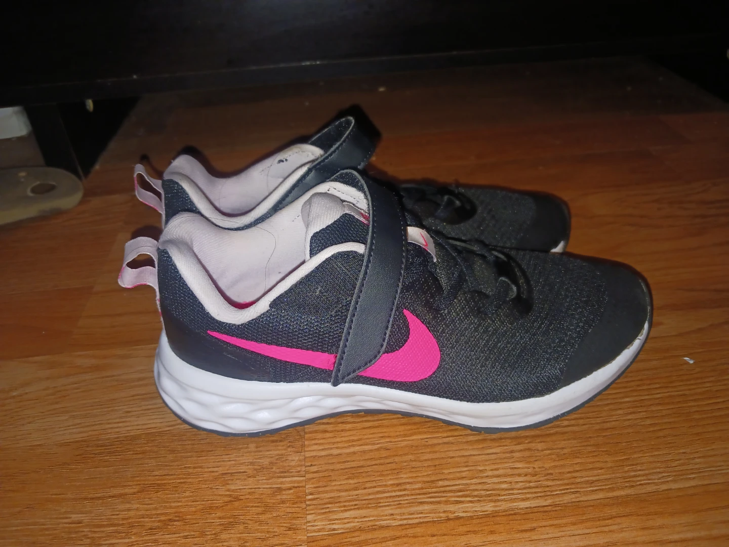 Nike Revolution 6 NN Black/Pink Size 3Y - photo 3