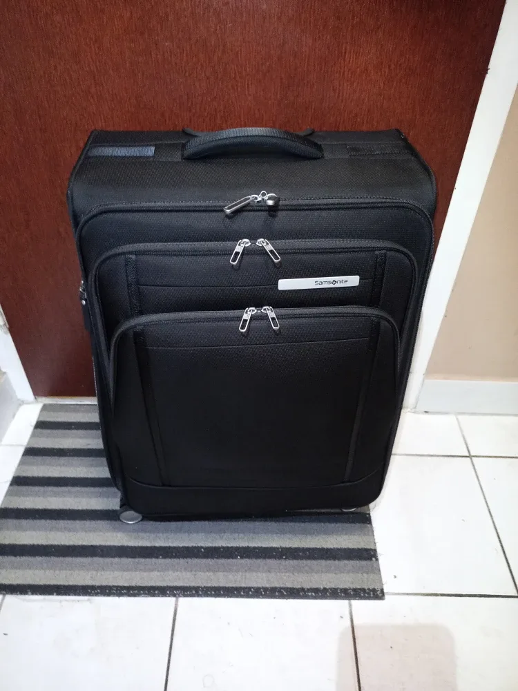 Samsonite Luggage With Swivel Wheels