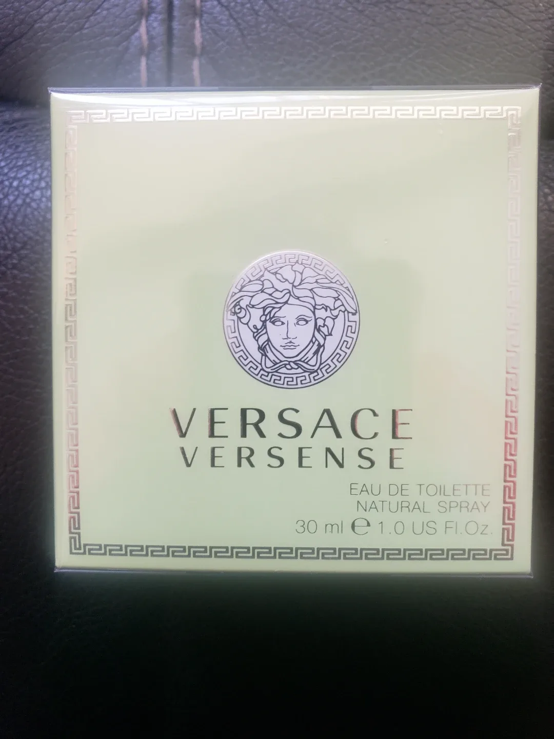 Brand new Women's Versace Eau de Toilette sale $45 image indicator(5)