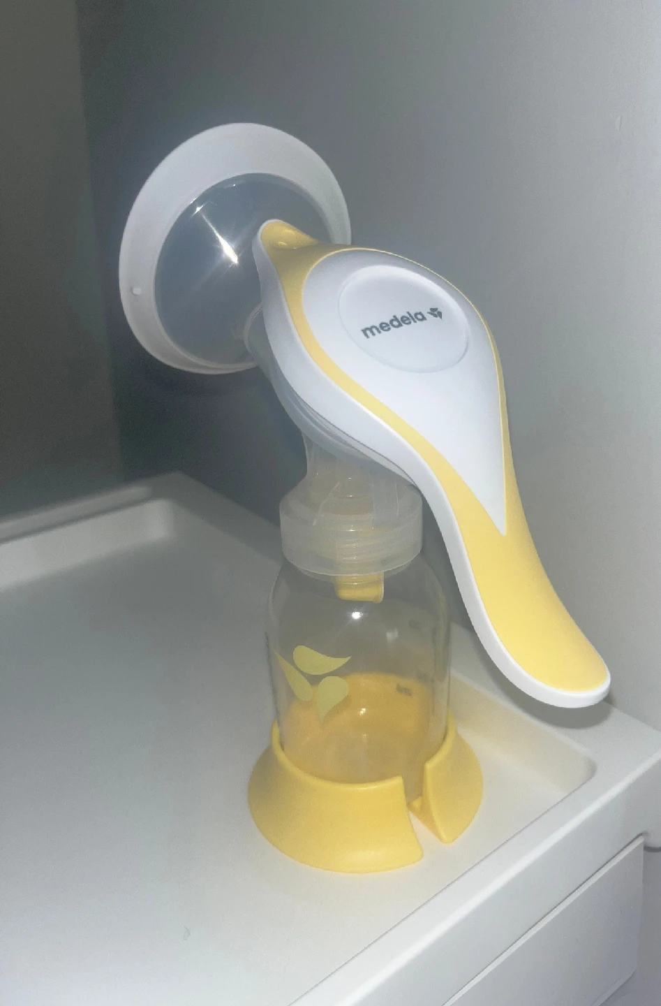 Medela Harmony Manual Breast Pump - photo 2