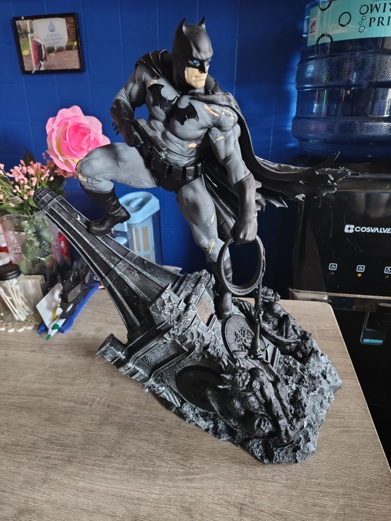 Batman Statue