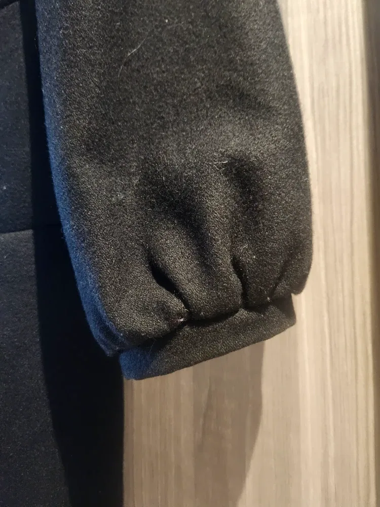 RW&CO. Black Coat - Size M image indicator(4)