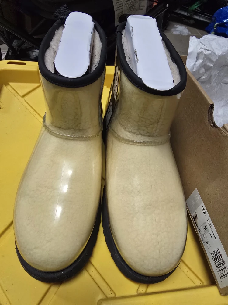 UGG W Classic Clear Mini Boots - Size 9 - photo 3