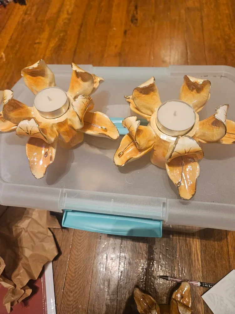 Lotus Flower Tea Light Candle Holders (Set of 2) image indicator(4)