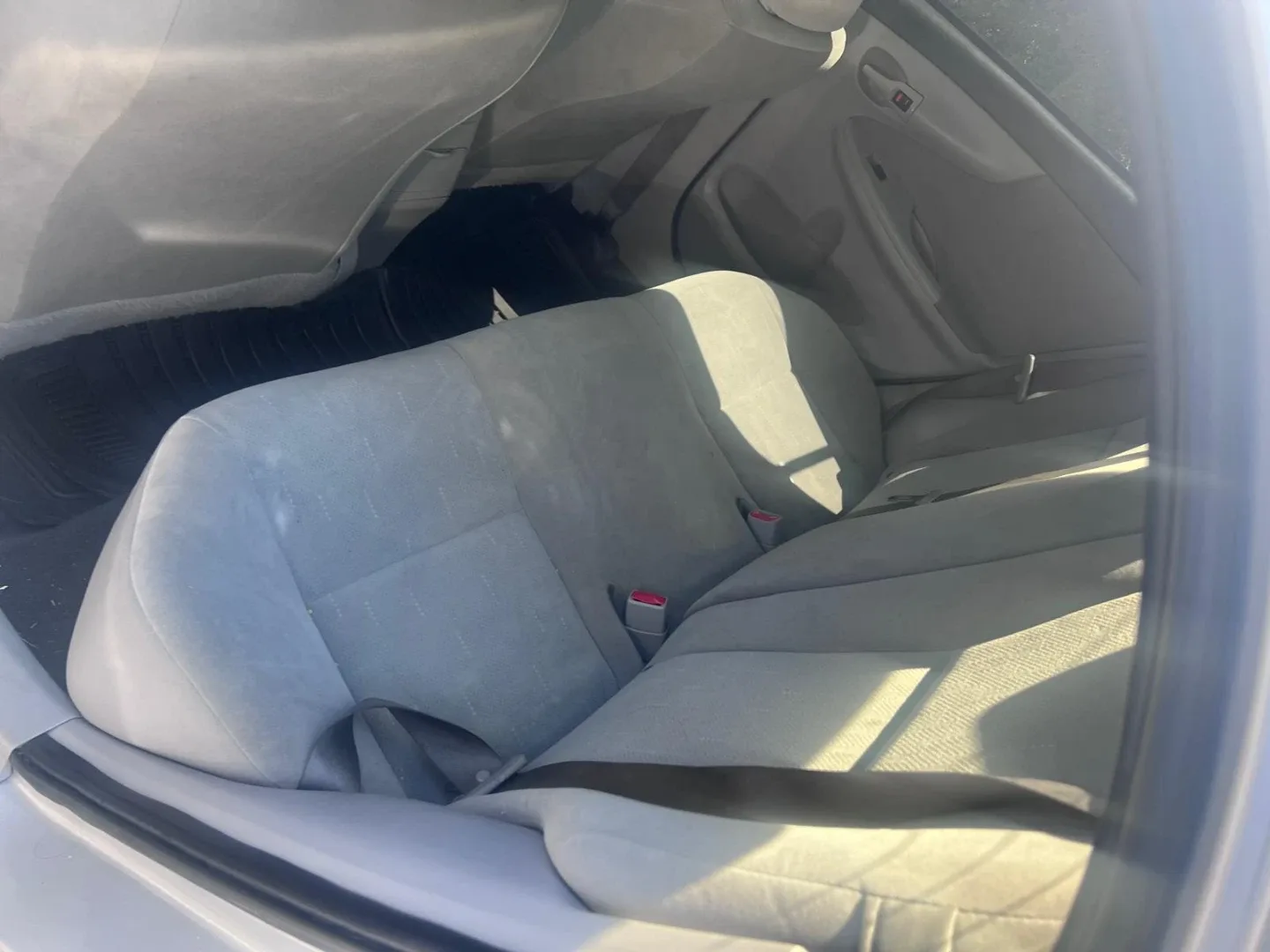 2011 Toyota Corolla image indicator(6)