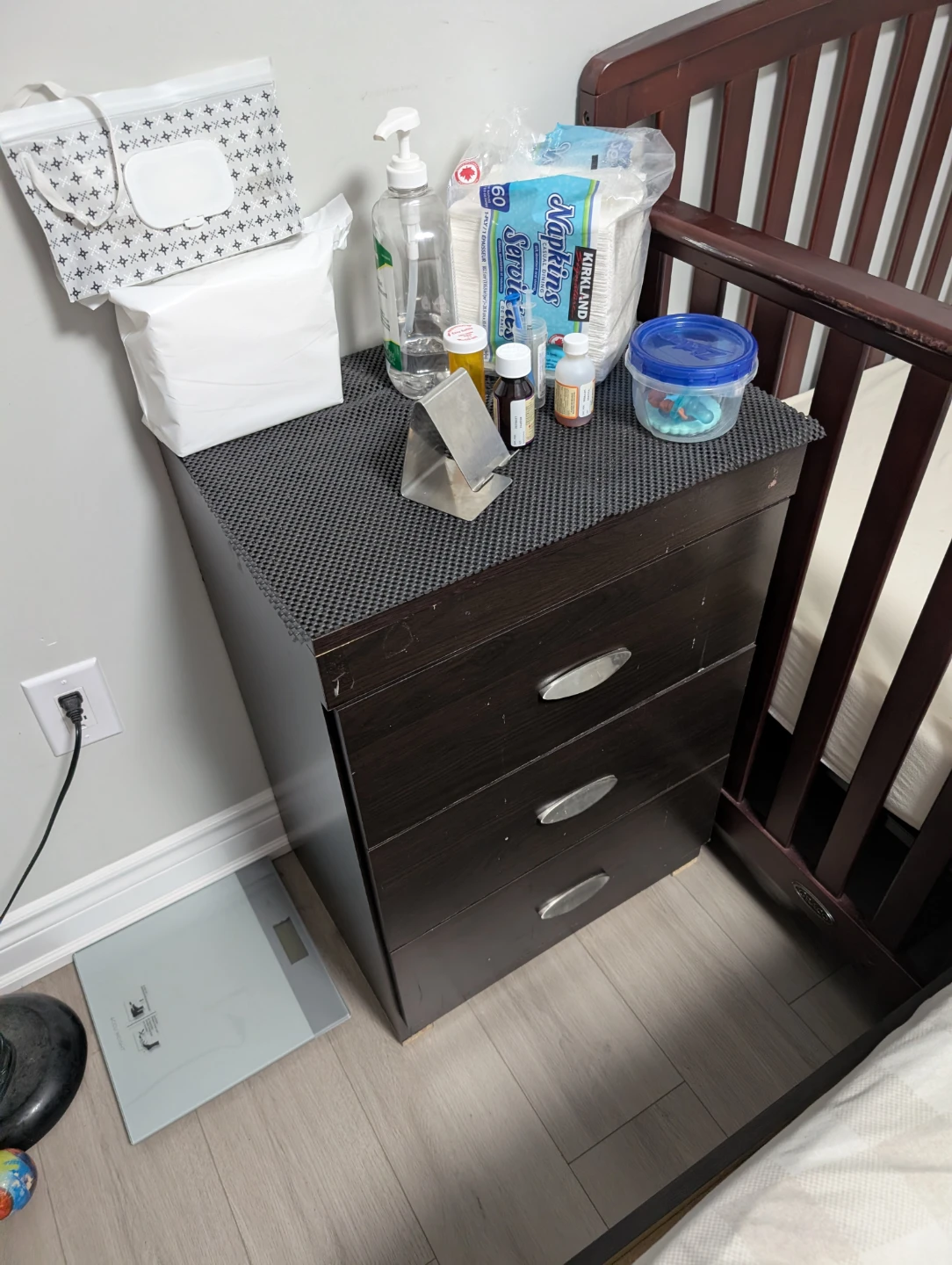 Dark Brown 3-Drawer Dresser